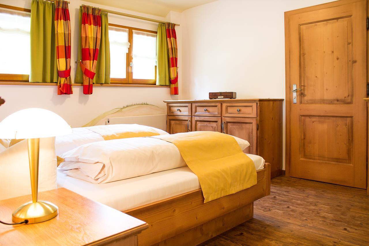 Hotel Tannenmuehle Grafenhausen Bagian luar foto