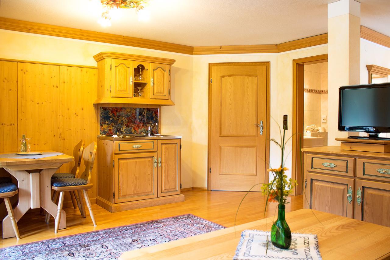 Hotel Tannenmuehle Grafenhausen Bagian luar foto